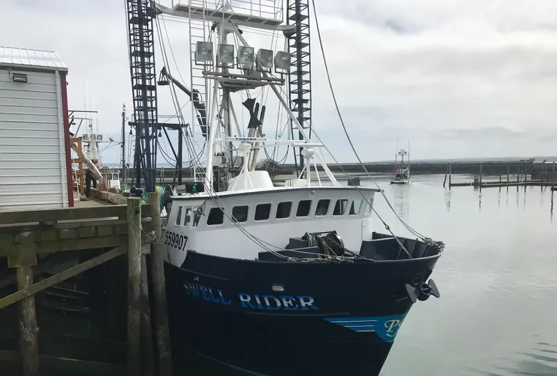 SWELL RIDER Fishing Vessel IMO 7612008