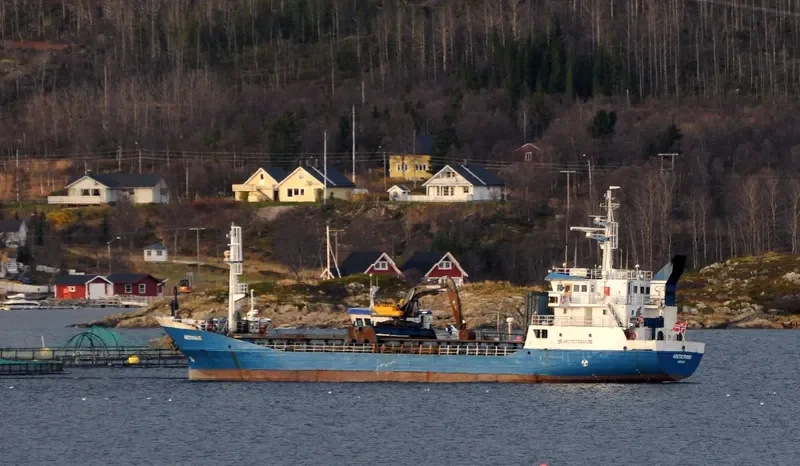 ARCTICTRANS Bulk Carrier IMO 7612228 photo 5