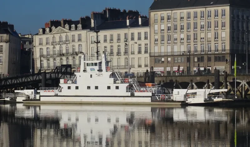 ANNE DE BRETAGNE Passenger Ship IMO 7614953 photo 6