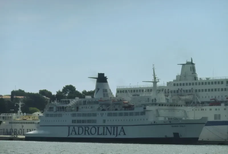 DUBROVNIK Ro-Ro IMO 7615048 photo 6