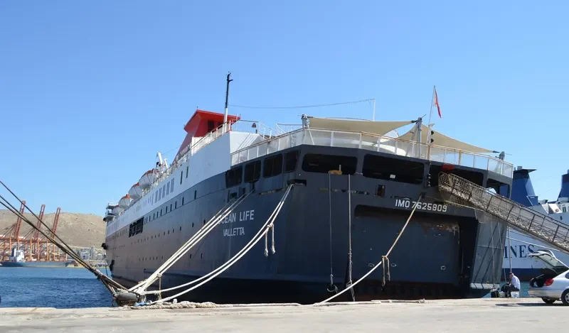 OCEAN LIFE Passenger Ship IMO 7625809 photo 5