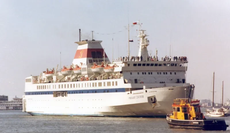 OCEAN JEWEL OF ST.PETERSBURG Passenger Ship IMO 7625823 photo 5