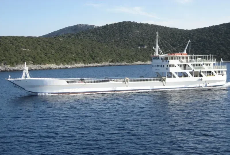 ISOLE DAHLAK Passenger Ship IMO 7627522 photo 3
