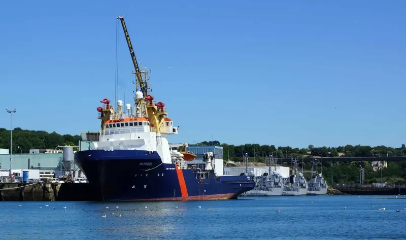 VN REBEL Offshore Vessel IMO 7633832 photo 2