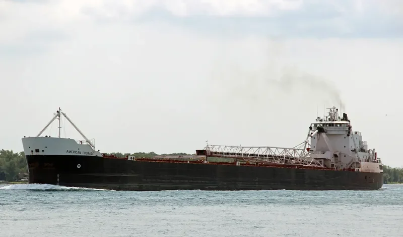 AMERICAN COURAGE Bulk Carrier IMO 7634226 photo 6