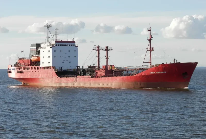 KAPITAN PONIKAROVSKIY Tanker IMO 7636614 photo 2