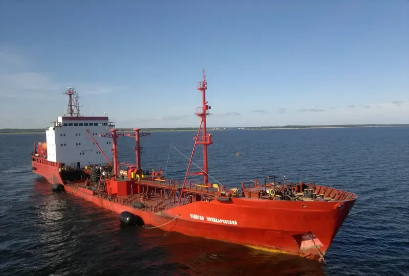 KAPITAN PONIKAROVSKIY Tanker IMO 7636614 photo 5
