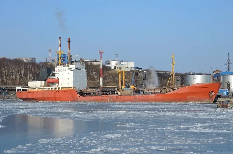 KAPITAN NIZHNICHENKO Tanker IMO 7636640 photo 2