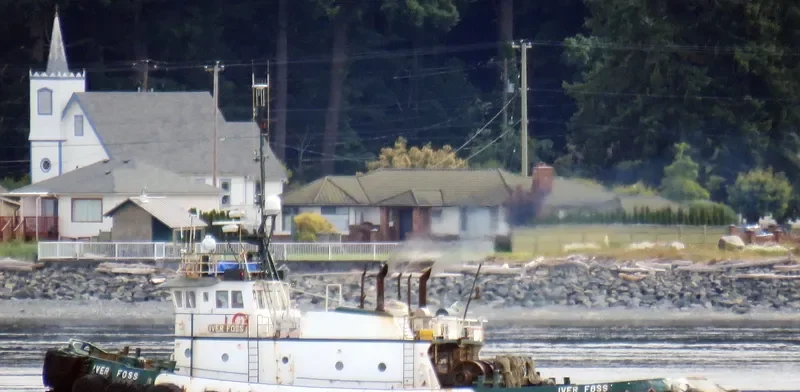 IVER FOSS Tug Boat IMO 7638478 photo 2