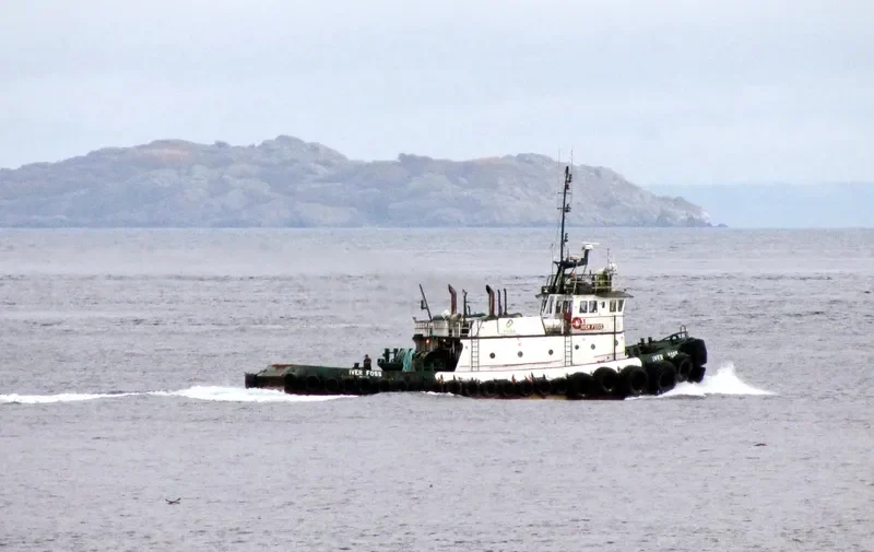 IVER FOSS Tug Boat IMO 7638478 photo 5