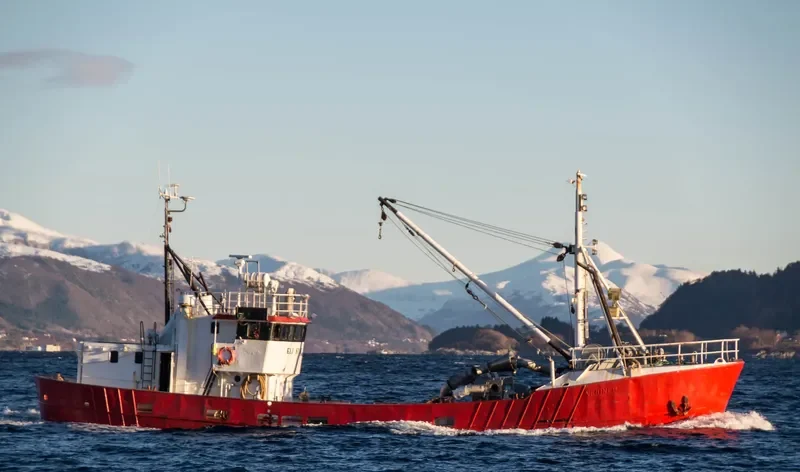 LAUGAR Fishing Vessel IMO 7640079 photo 3