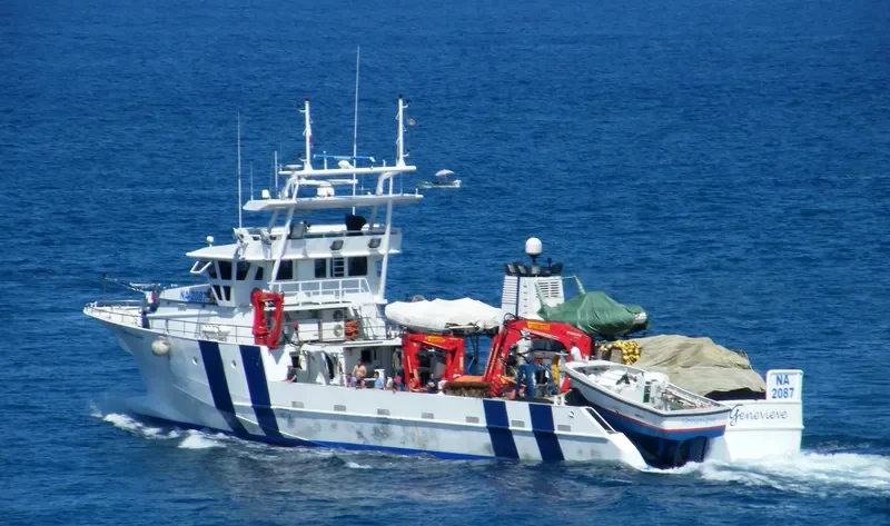 GENEVIEVE Fishing Vessel IMO 7640225 photo 2
