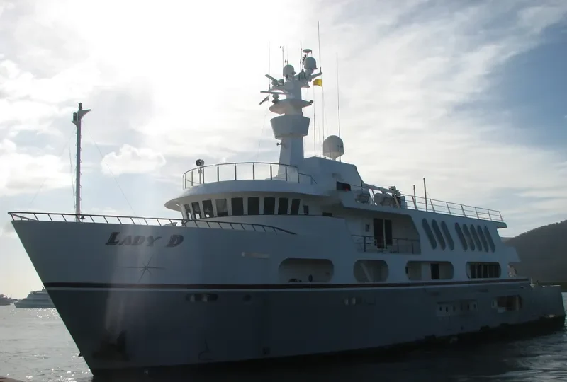 LADY D General Cargo IMO 7644219 photo 2