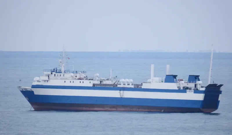 LIDER AMIRAL Ro-Ro IMO 7700427 photo 2