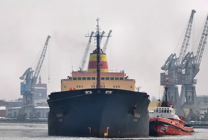 ROJEN Bulk Carrier IMO 7702827 photo 5