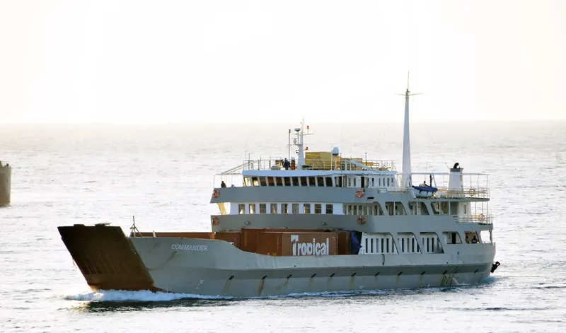 COMMANDER General Cargo IMO 7703235 photo 8