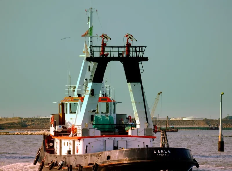CARLO Offshore Vessel IMO 7707982 photo 3