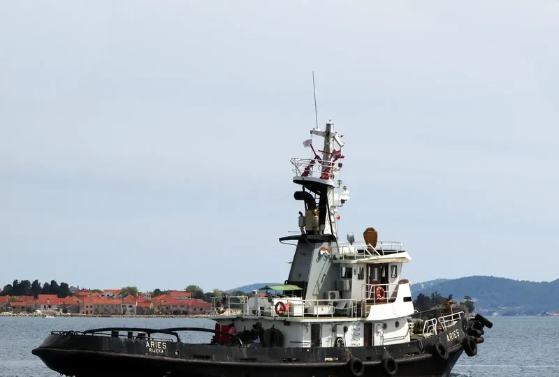ARIES Offshore Vessel IMO 7708170 photo 3