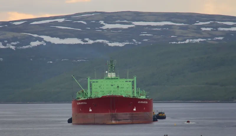 BELOKAMENKA Tanker IMO 7708314 photo 5