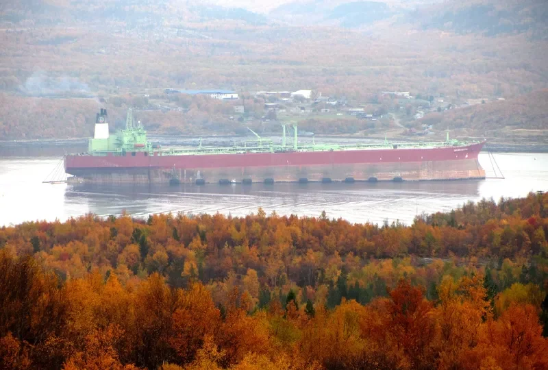 BELOKAMENKA Tanker IMO 7708314 photo 7