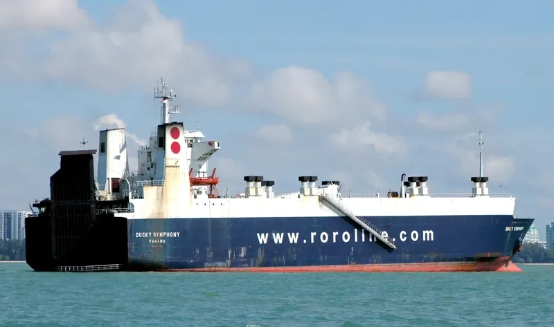 DUCKY SYMPHONY Ro-Ro IMO 7713280 photo 3