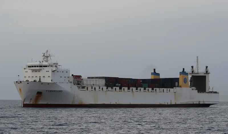 TYRUSLAND Ro-Ro IMO 7718503 photo 6