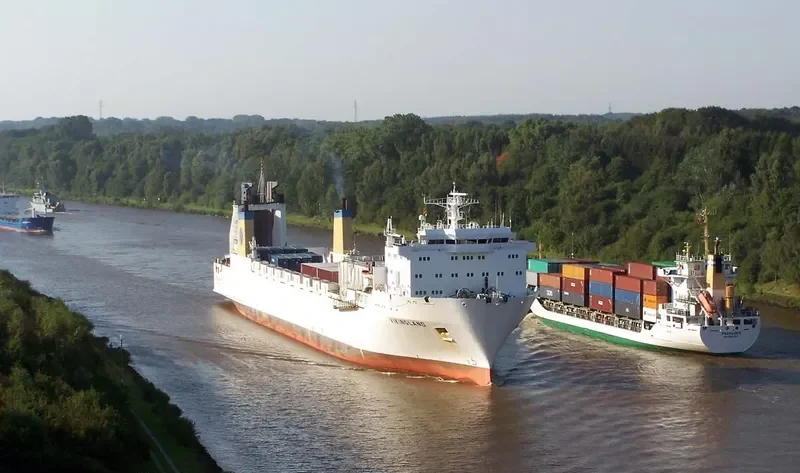 VIKINGLAND Ro-Ro IMO 7718541 photo 2
