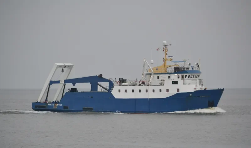 ARCTIC HUNTER Offshore Vessel IMO 7719832 photo 3