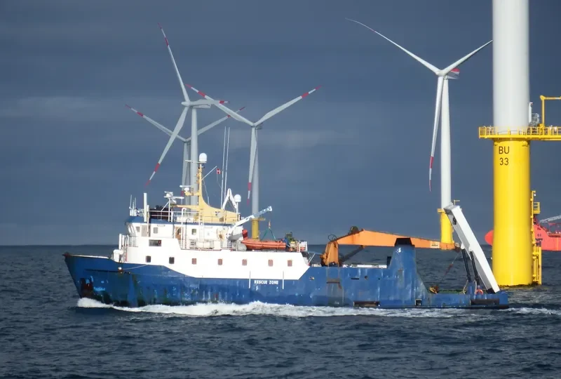 ARCTIC HUNTER Offshore Vessel IMO 7719832 photo 6