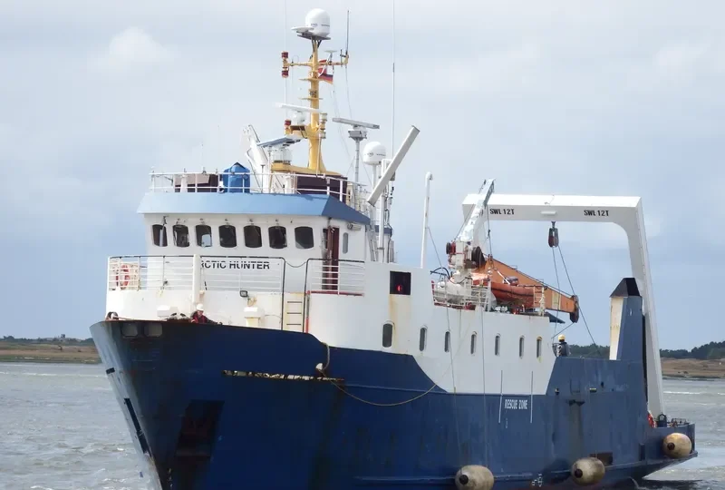 ARCTIC HUNTER Offshore Vessel IMO 7719832 photo 8