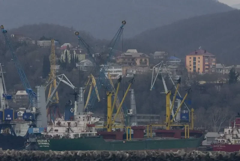 HUZUR 1 Bulk Carrier IMO 7720702 photo 4