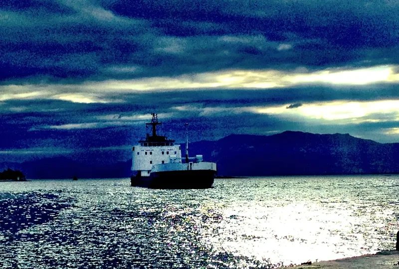 KHAIR WADE Tanker IMO 7722865 photo 3