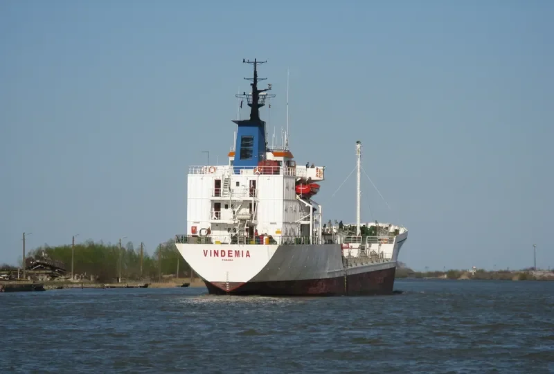 VINDEMIA Tanker IMO 7723950 photo 3