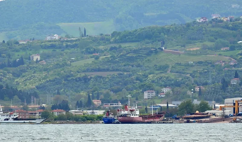 CAN S 1 Tanker IMO 7725051 photo 2
