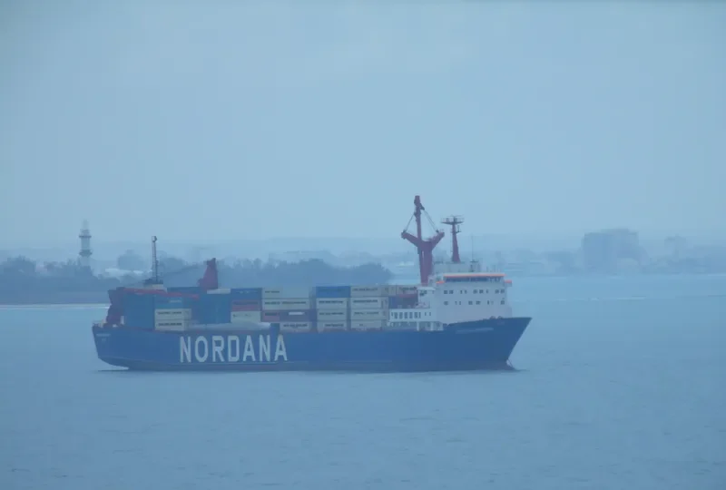 JABAL ALI 7 Ro-Ro IMO 7725154 photo 5