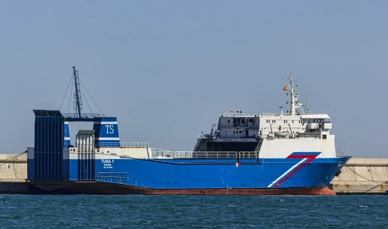 MONARCH PRINCESS Ro-Ro IMO 7725374 photo 6