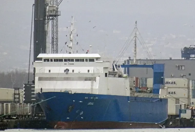 URAL Ro-Ro IMO 7725386 photo 4