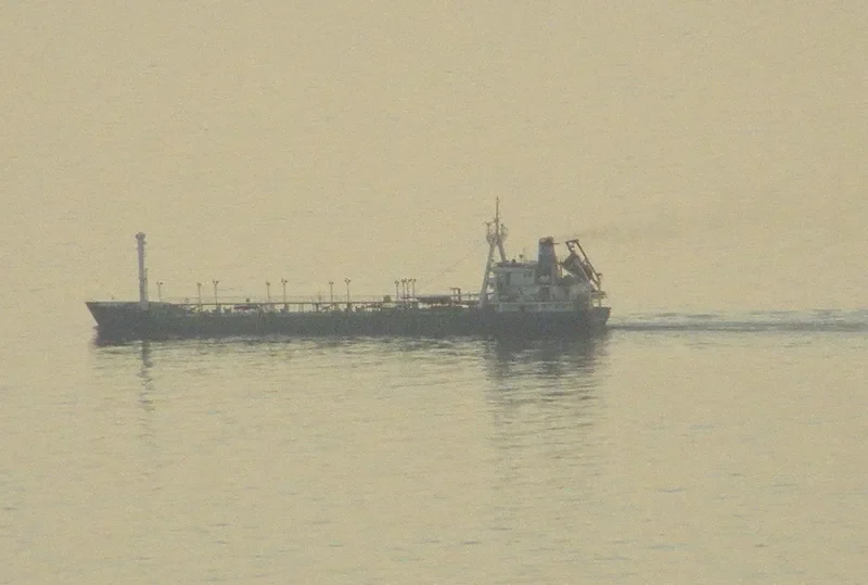 DENAS Tanker IMO 7726201 photo 2