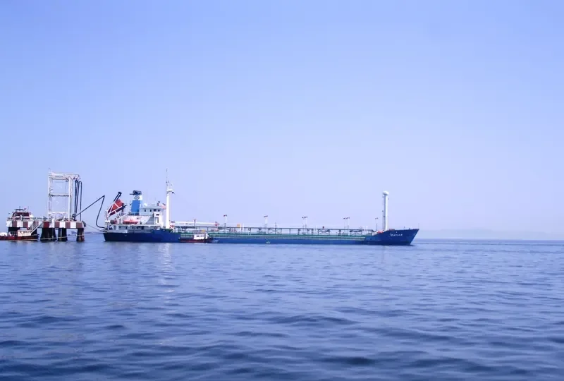 DENAS Tanker IMO 7726201 photo 3