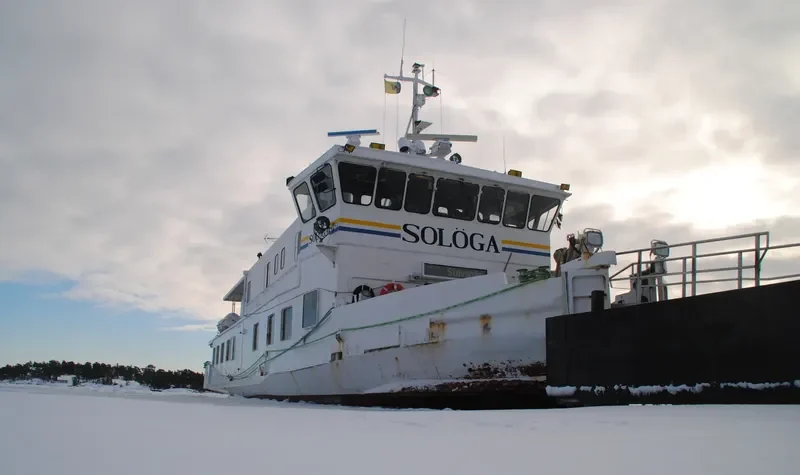 SOLOGA Passenger Ship IMO 7727322 photo 7