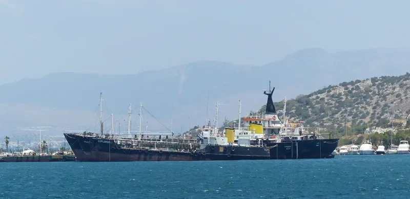 EXPLORER II Tanker IMO 7731452 photo 2