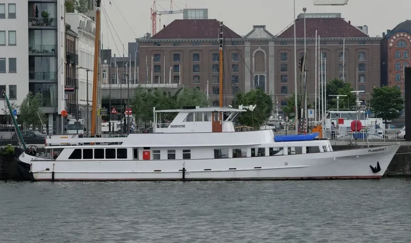 FLANDRIA 1 Passenger Ship IMO 7732341 photo 8