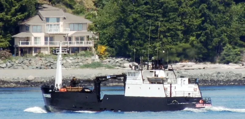 BULLDOG Fishing Vessel IMO 7732468 photo 2