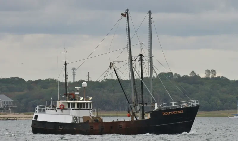 INDEPENDENCE Fishing Vessel IMO 7733151 photo 3