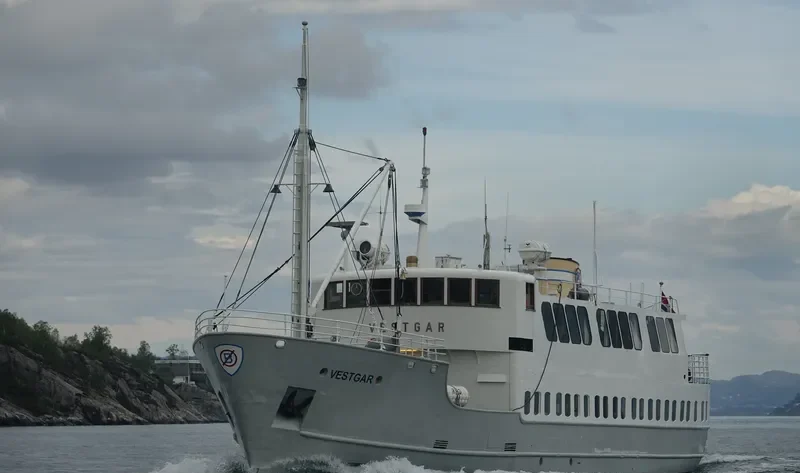 VESTGAR Passenger Ship IMO 7739997 photo 8