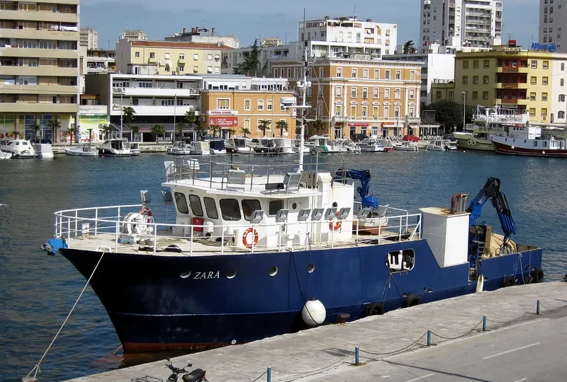 ZARA Fishing Vessel IMO 7801477 photo 9