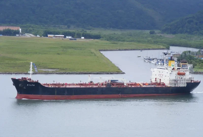 ILY Tanker IMO 7801702 photo 4