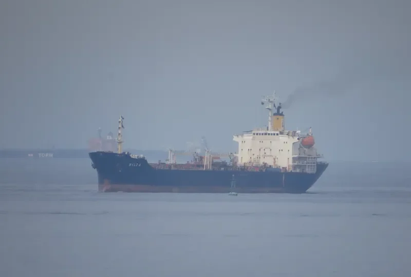 ISLA Tanker IMO 7801726 photo 4