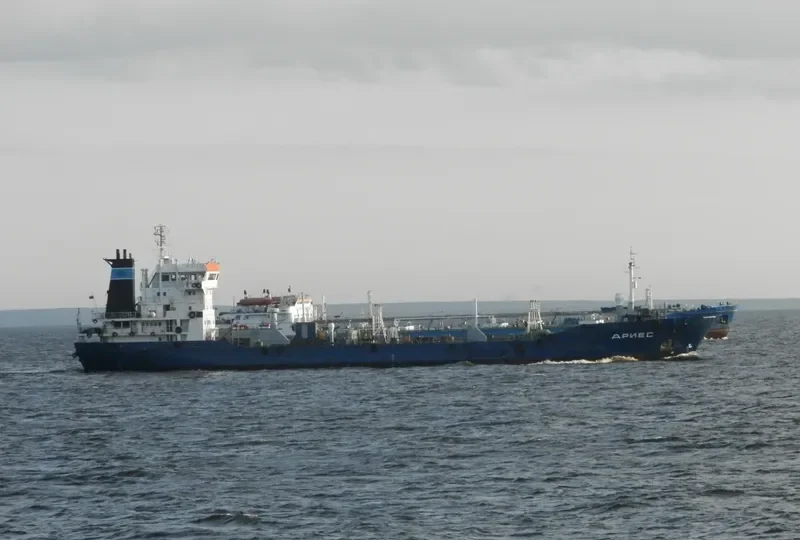 ARIES Tanker IMO 7802110 photo 4