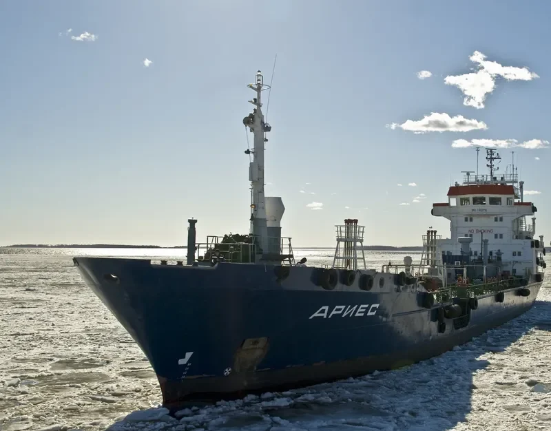 ARIES Tanker IMO 7802110 photo 6
